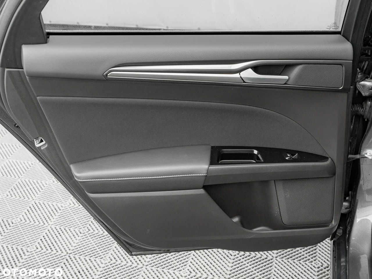 Ford Mondeo - 23