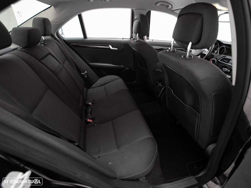 Mercedes-Benz C 200 - 10