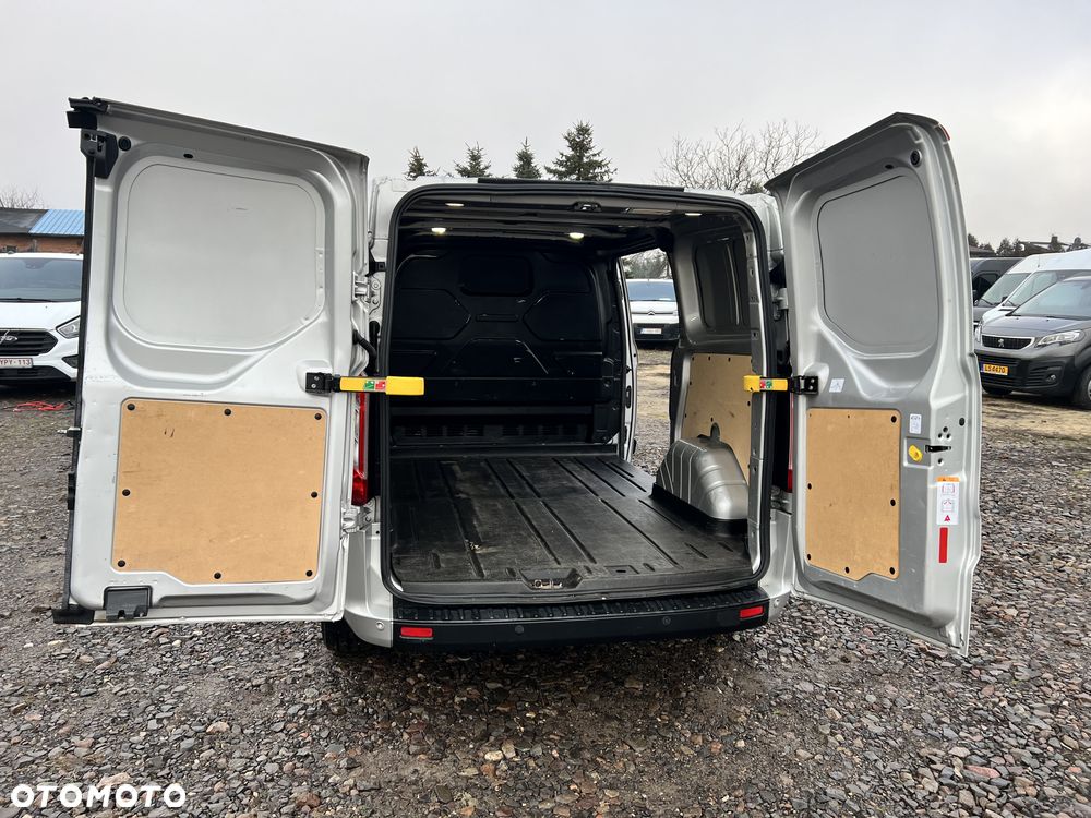 Ford Transit Custom - 8