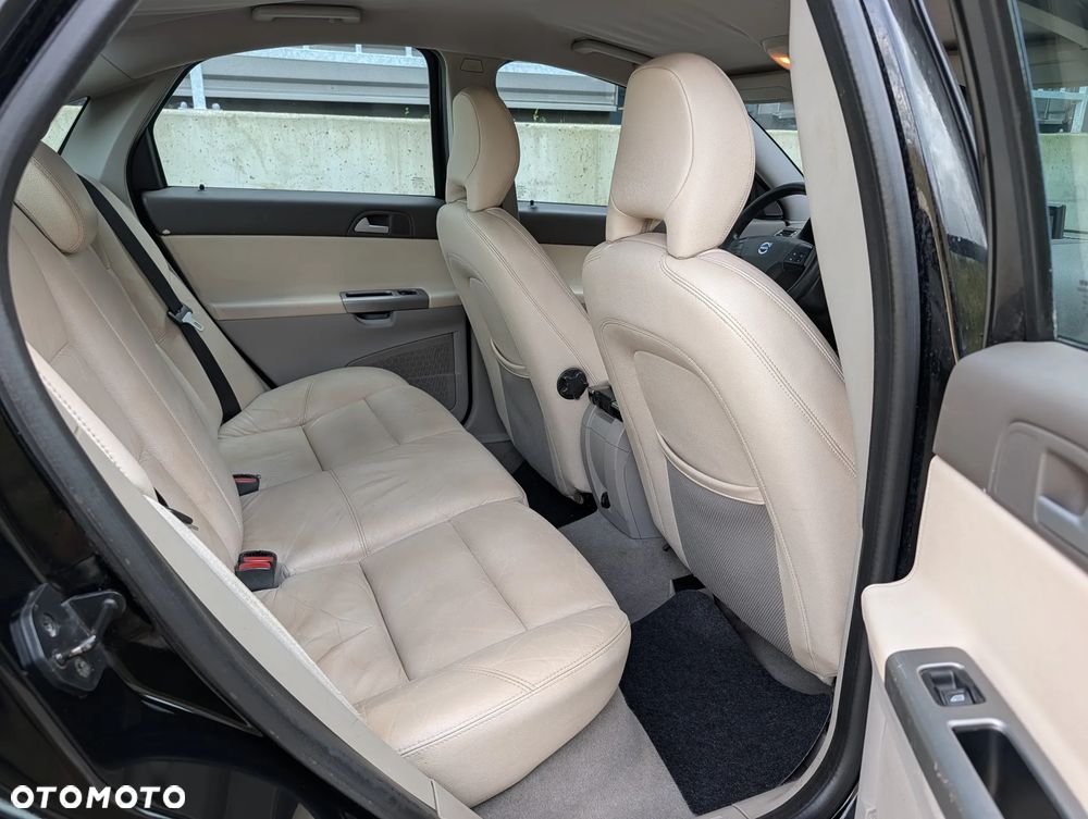 Volvo S40 2.4i Momentum - 18