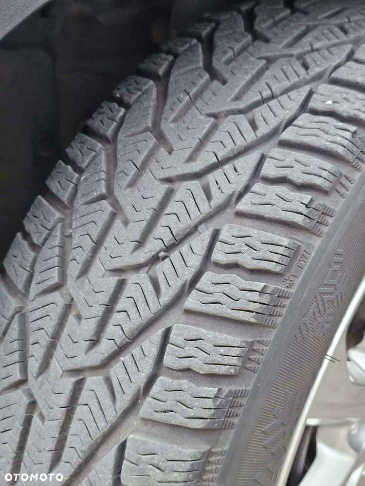 Kia Stonic 1.2 L - 33