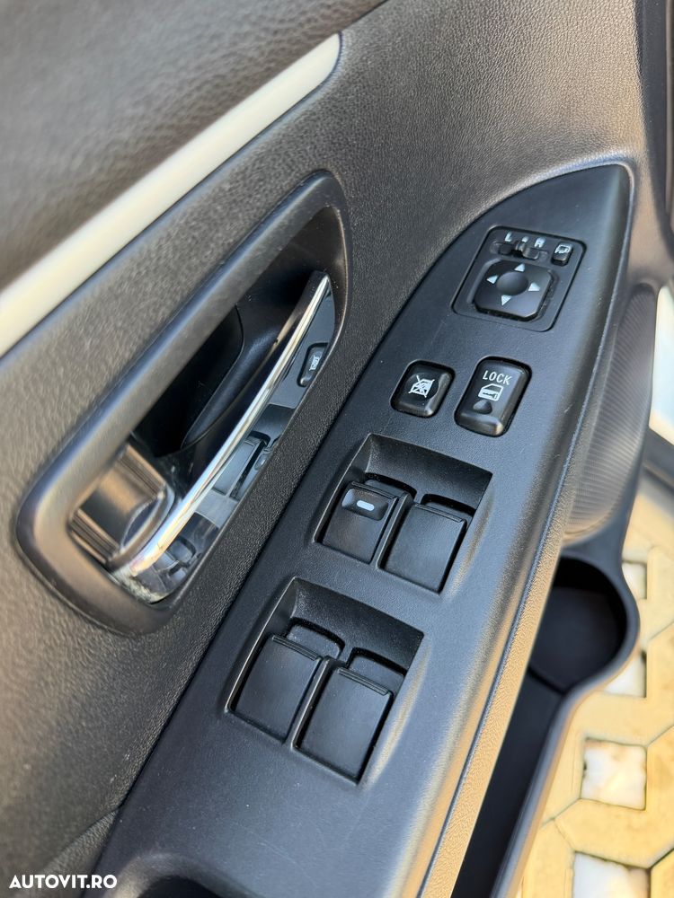 Mitsubishi ASX 1.8 DID 4WD Instyle U06 - 24