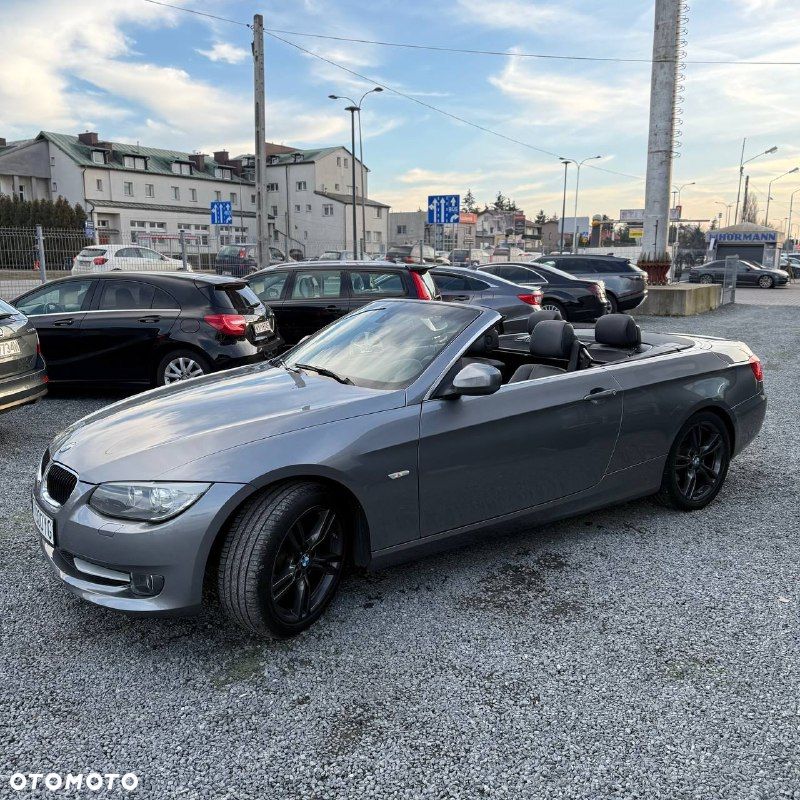 BMW Seria 3 318i Edition Exclusive - 17