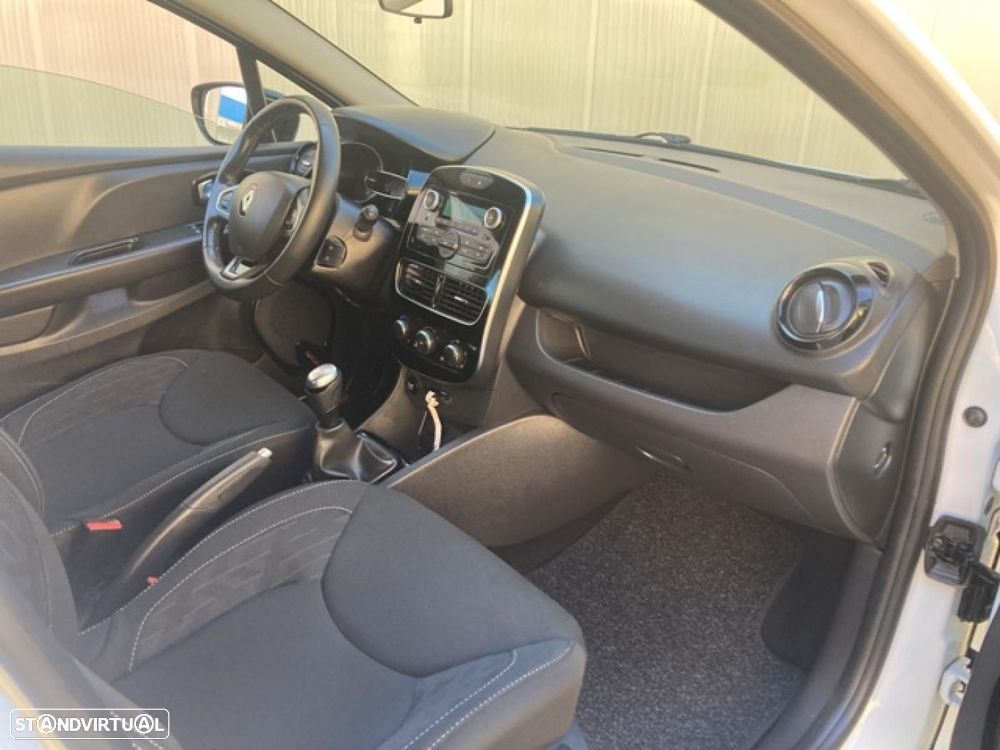 Renault Clio Energy dCi 90 Start & Stop LIMITED 2018 - 28