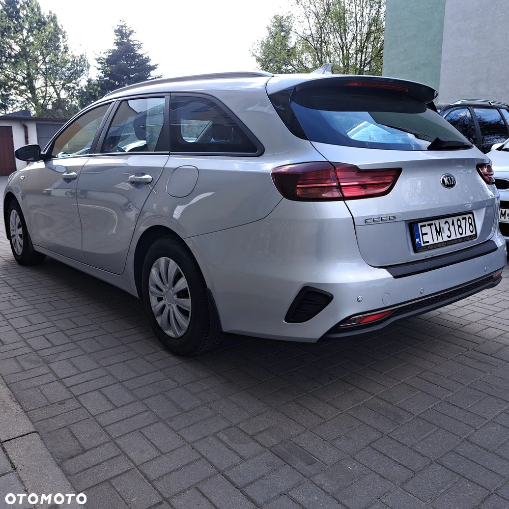 Kia Ceed 1.6 CRDi SCR M - 17