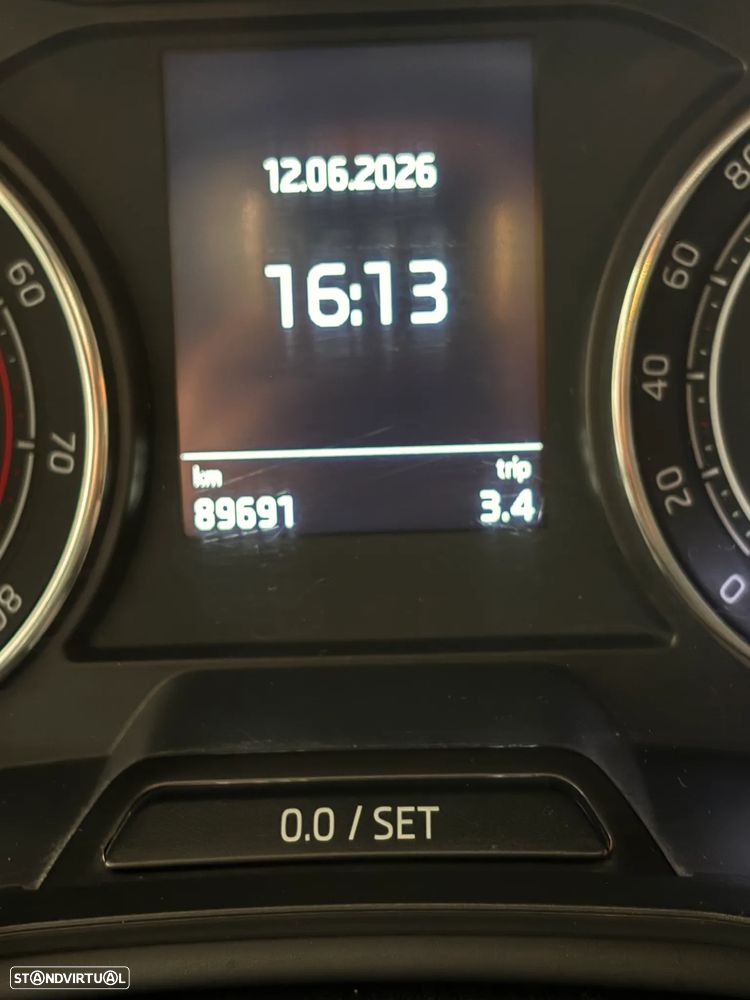 Skoda Kamiq 1.0 TSI Style DSG - 17