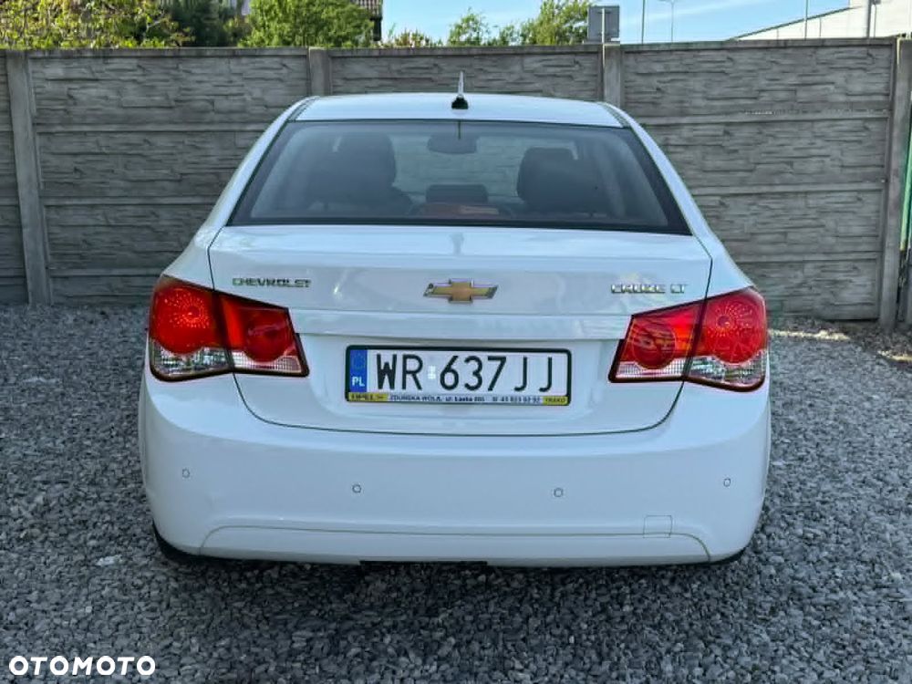 Chevrolet Cruze 1.8 LT+ - 11