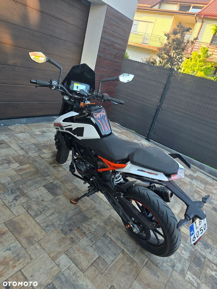 KTM Duke 125 - 11