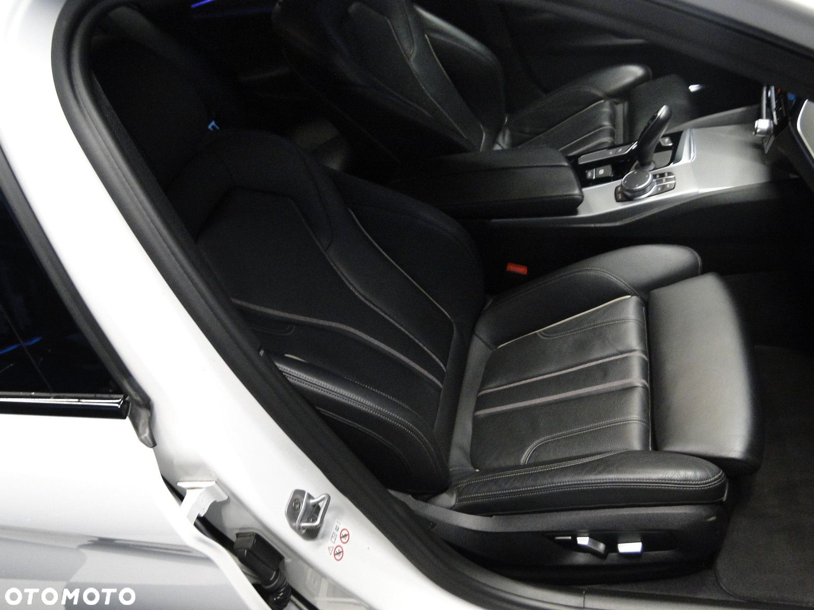 BMW Seria 5 M550d xDrive - 17