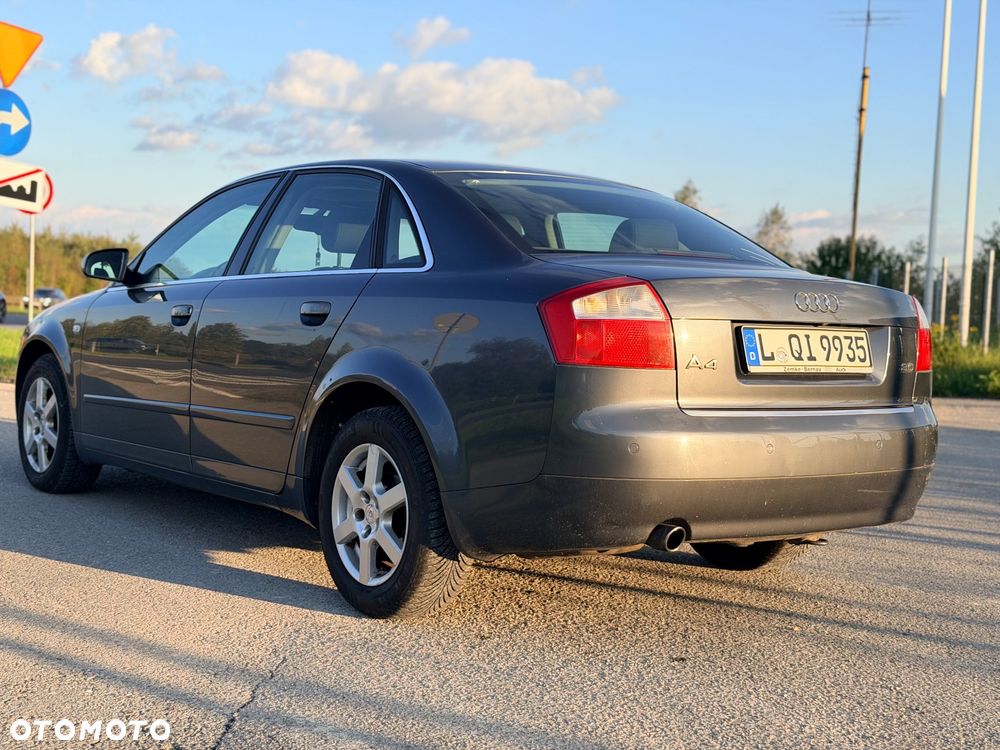 Audi A4 - 4