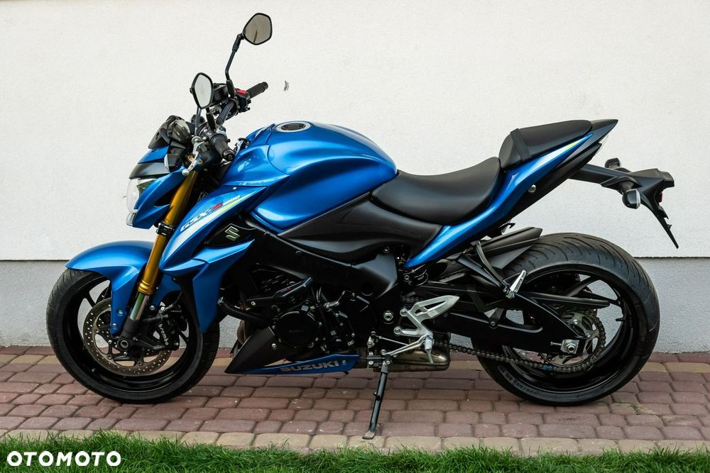 Suzuki GSX - 5