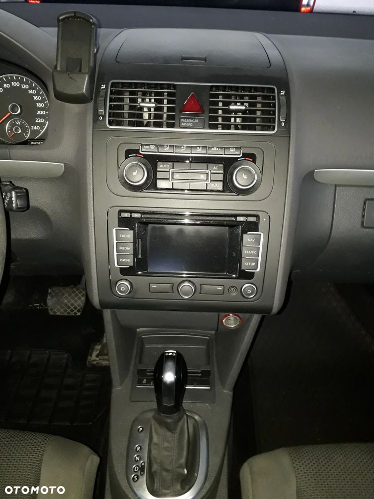 Volkswagen Touran - 39