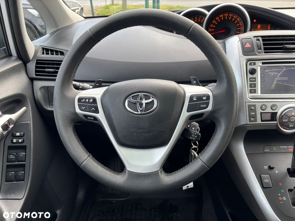 Toyota Verso 1.8 Sol EU5 MS - 16