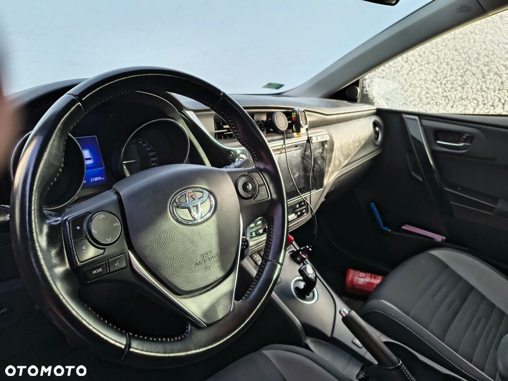 Toyota Auris - 7