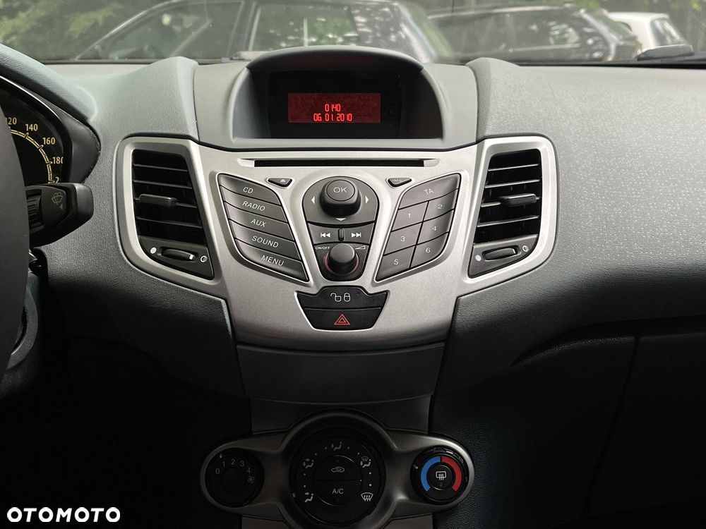 Ford Fiesta - 6