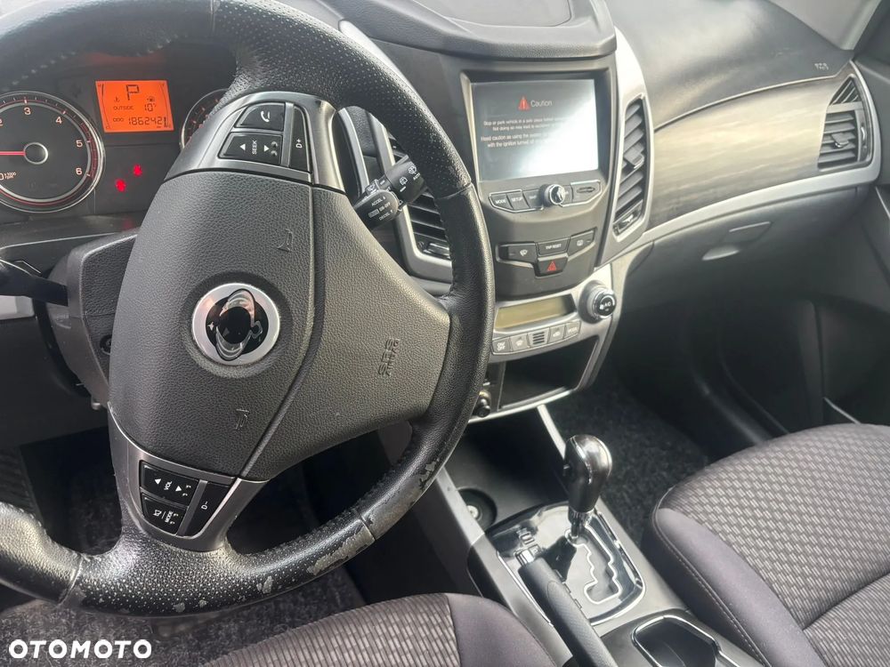 SsangYong/KGM Korando 2.2 e-XDi 220 4WD Automatik Quartz - 9