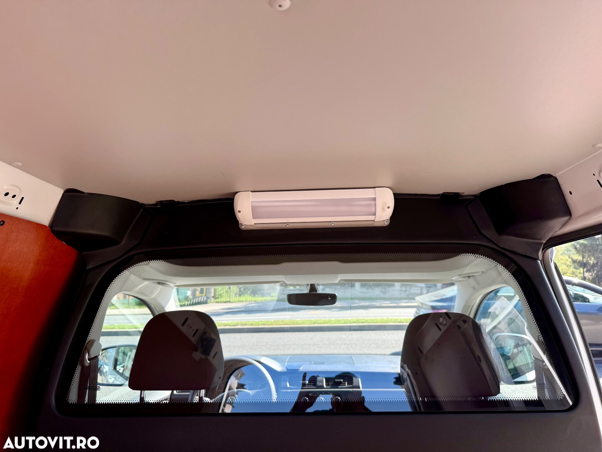 Volkswagen Caddy - 22