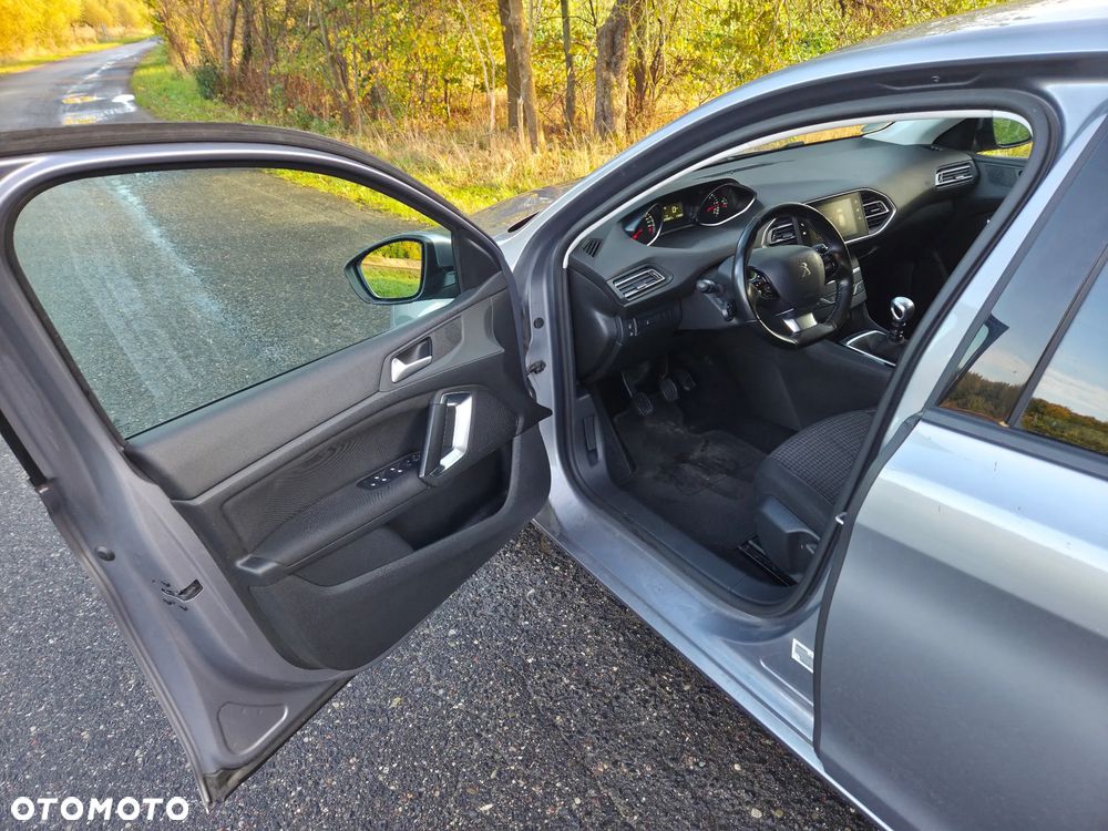 Peugeot 308 - 6