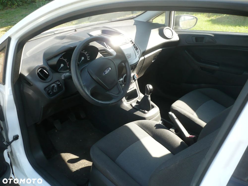 Ford Fiesta - 5