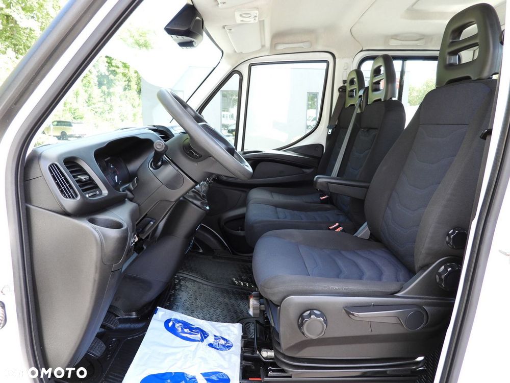 Iveco DAILY 35S14 SKRZYNIA PODWÓJNA KABINA DOKA 7 MIEJSC TEMPOMAT KLIMATYZACJA  135KM - 24