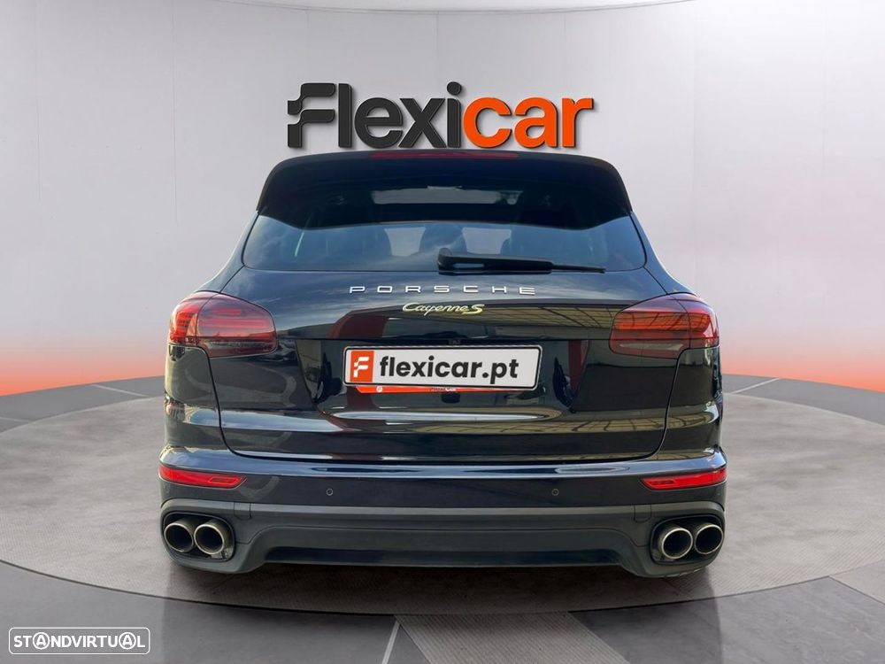 Porsche Cayenne S E-Hybrid - 6