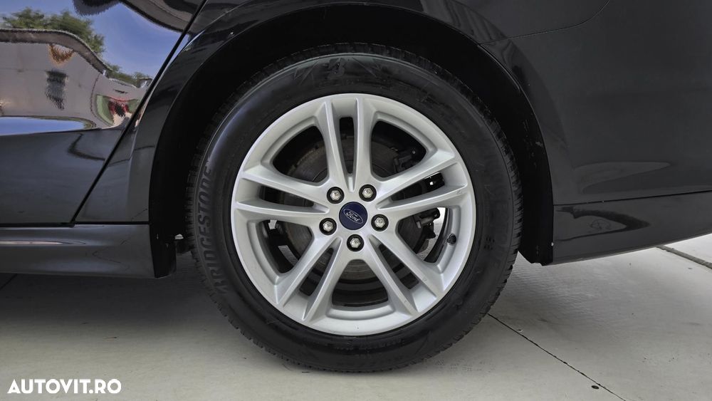Ford Mondeo - 23