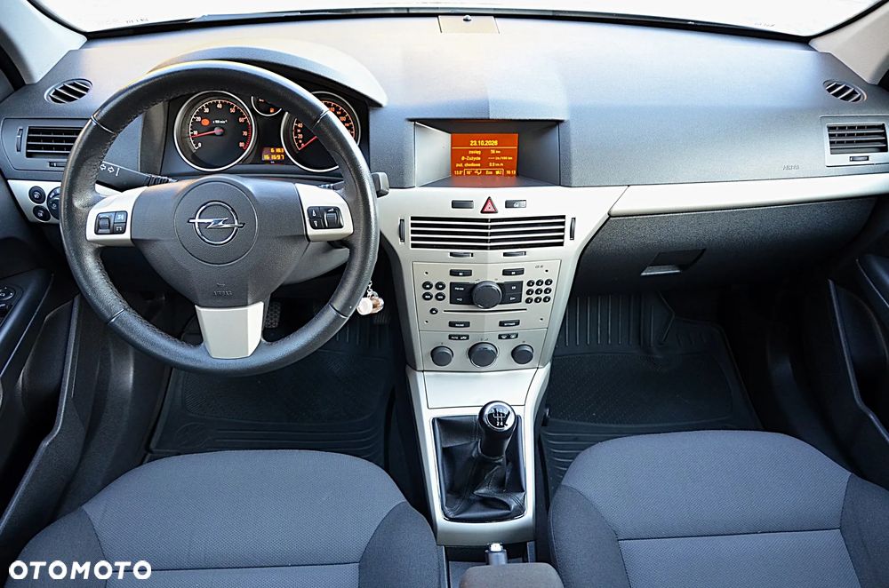 Opel Astra 1.6 Active - 17