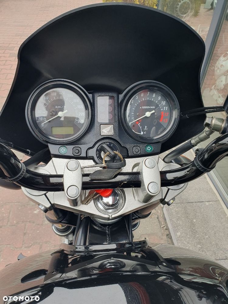 Honda CBF - 16