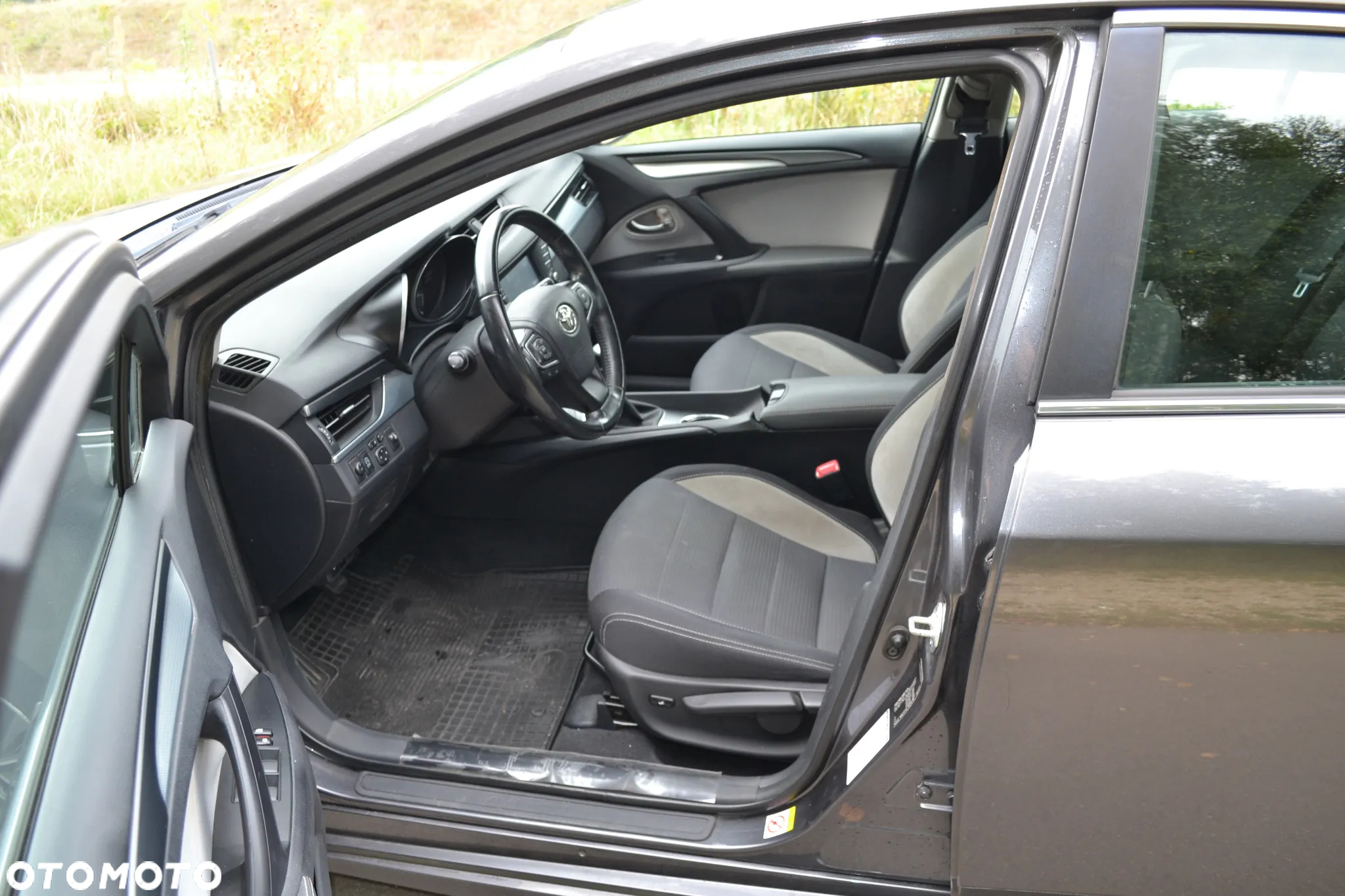 Toyota Avensis 2.0 D-4D Active Business - 24