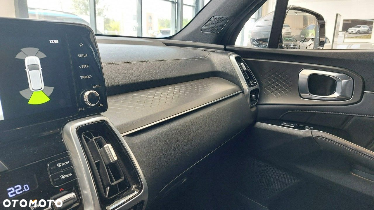 Kia Sorento - 33