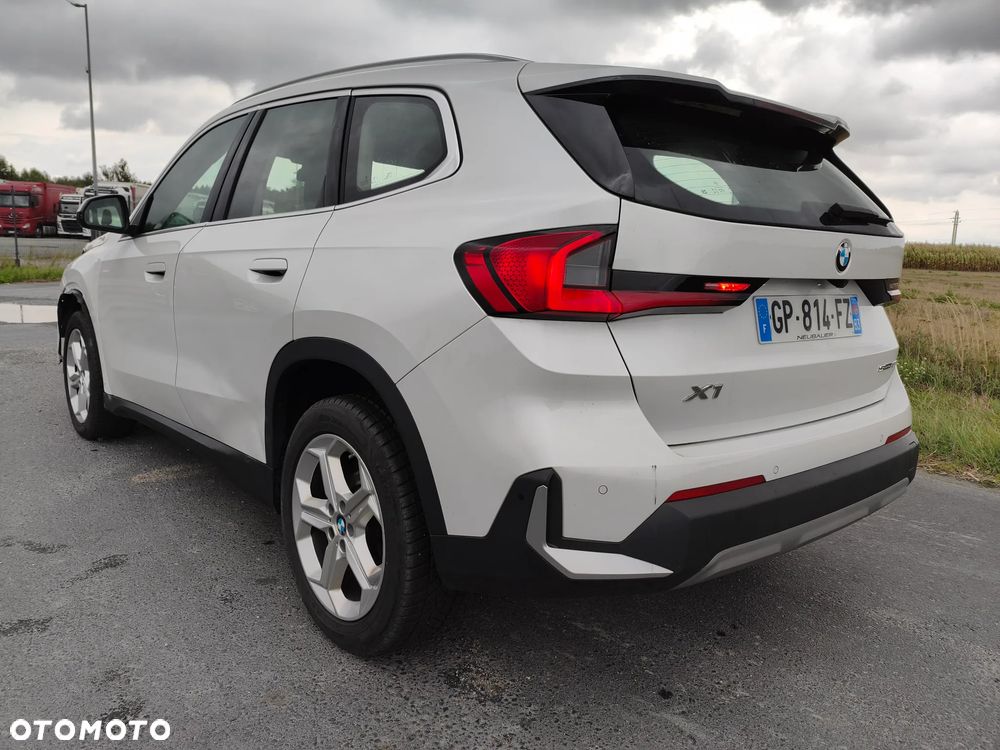 BMW X1 sDrive18i Sport Line - 11