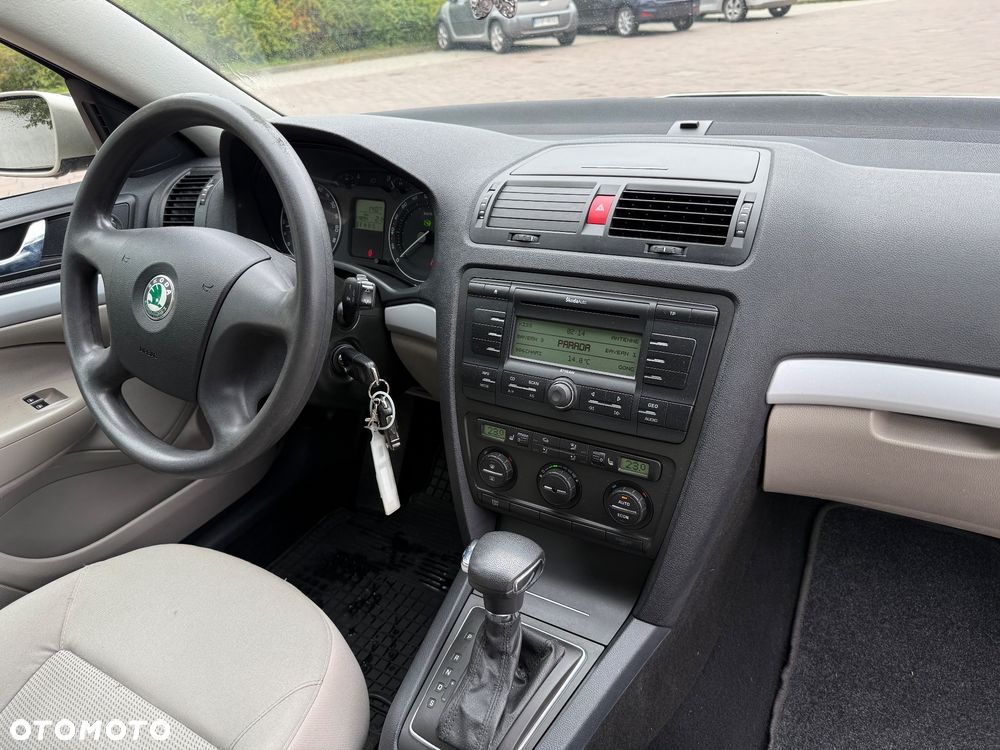 Skoda Octavia 1.6 Automatik Elegance - 11