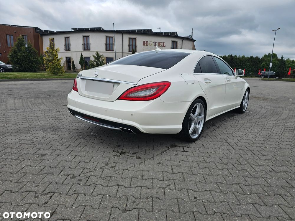 Mercedes-Benz CLS 500 BlueEffICIENCY - 8