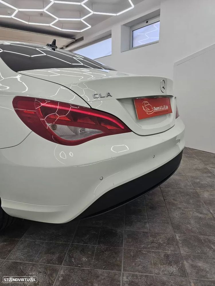 Mercedes-Benz CLA 180 d Urban - 38