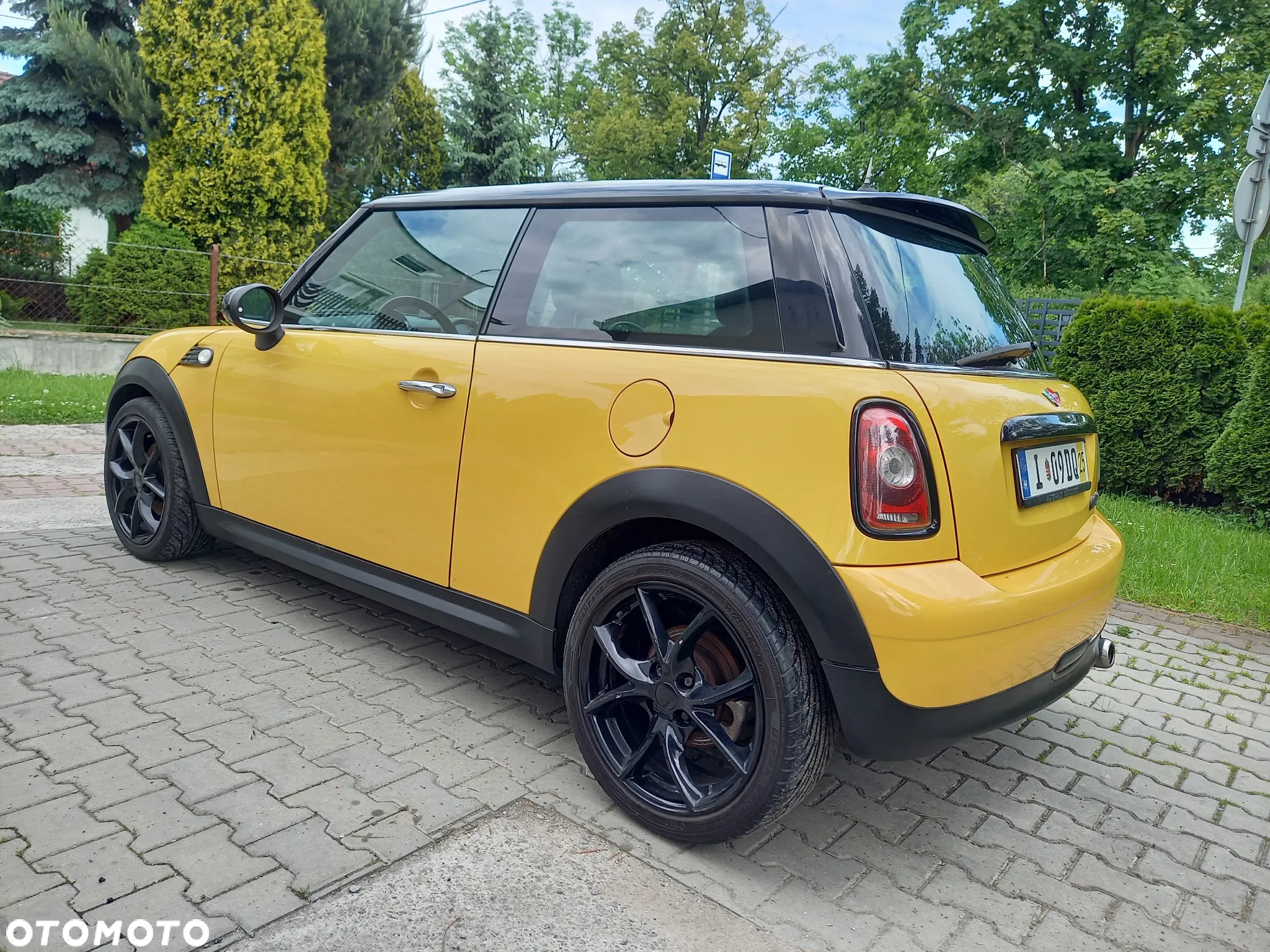 MINI Cooper 50 Mayfair - 9