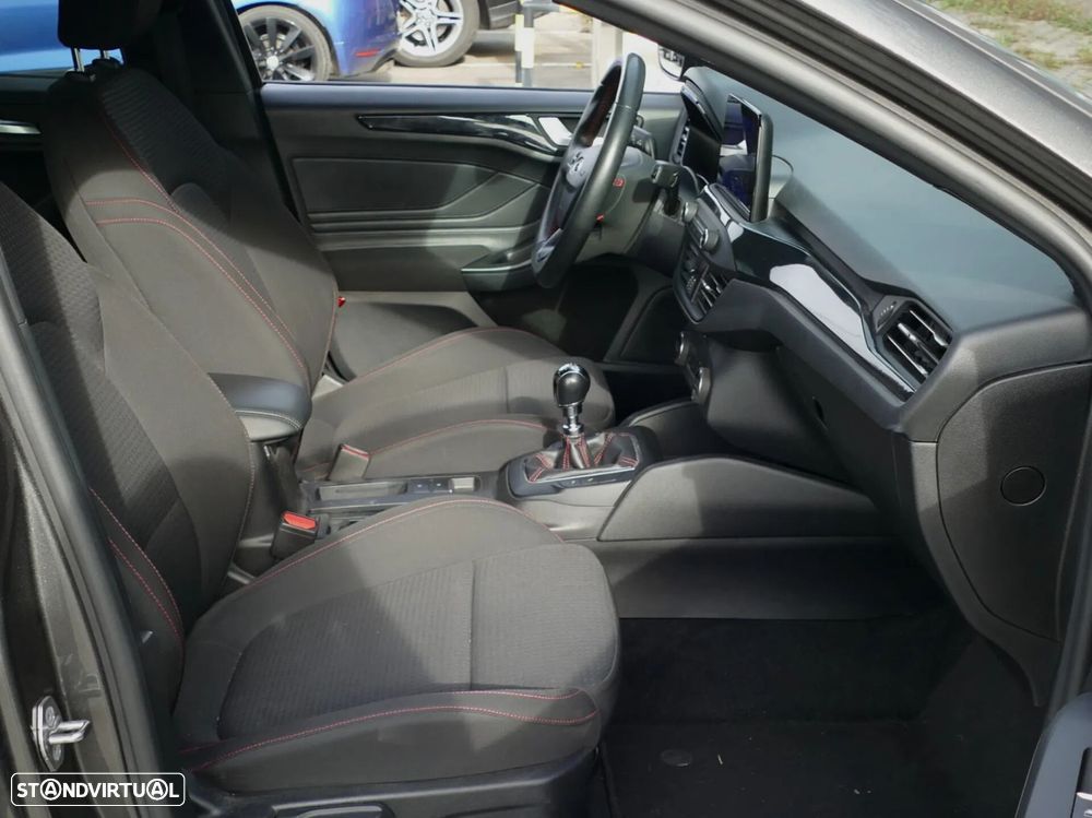 Ford Focus SW 1.5 TDCi EcoBlue ST-Line - 25
