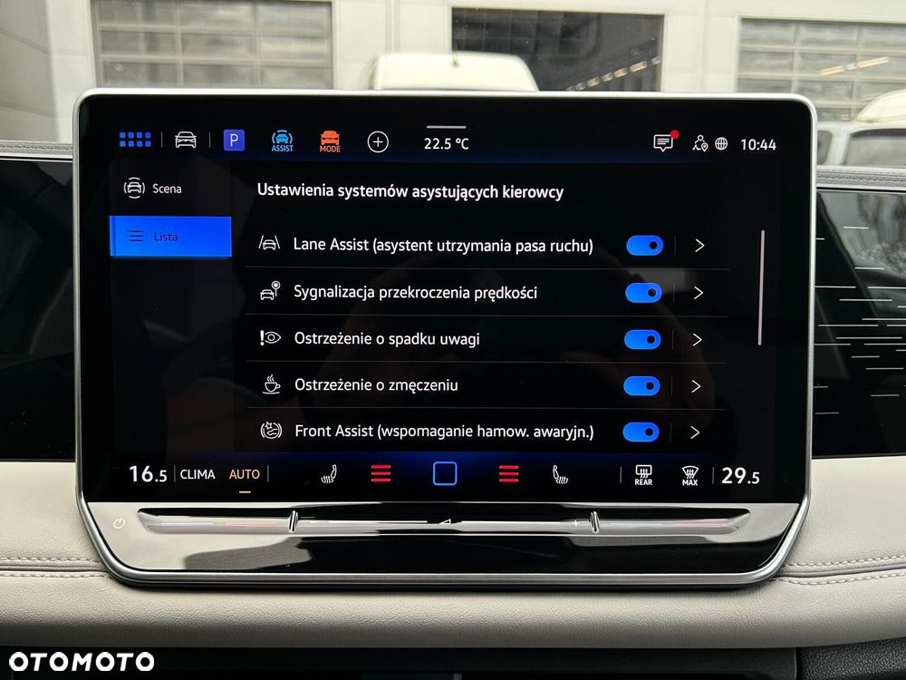 Volkswagen Tiguan 1.5 eHybrid PHEV 150kW Elegance DSG - 32