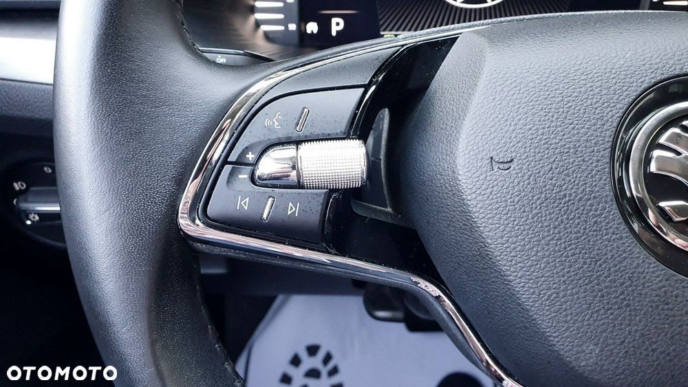 Skoda Superb 2.0 TDI SCR Style DSG - 36