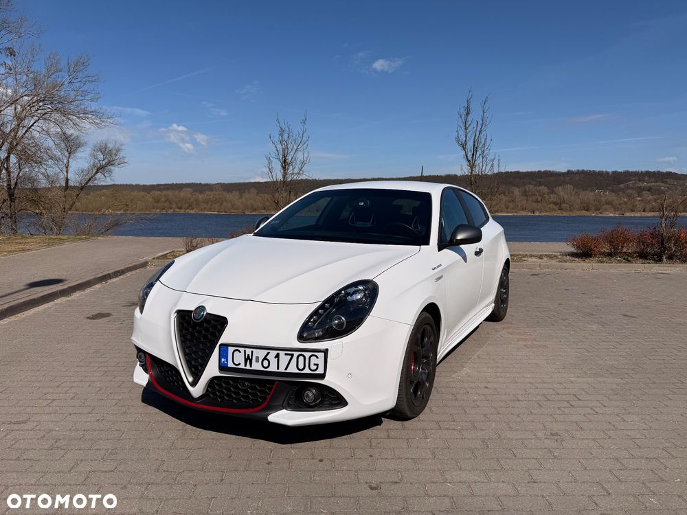 Alfa Romeo Giulietta 1750 TBi Veloce TCT - 1