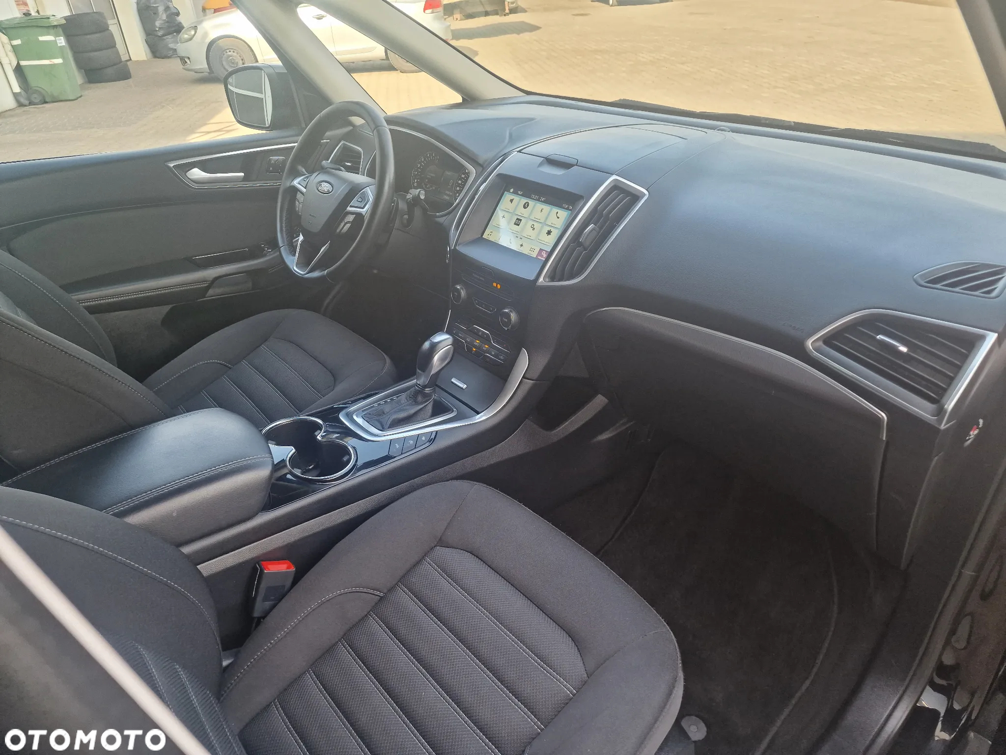 Ford Galaxy 2.0 TDCi Bi-Turbo Titanium PowerShift - 24