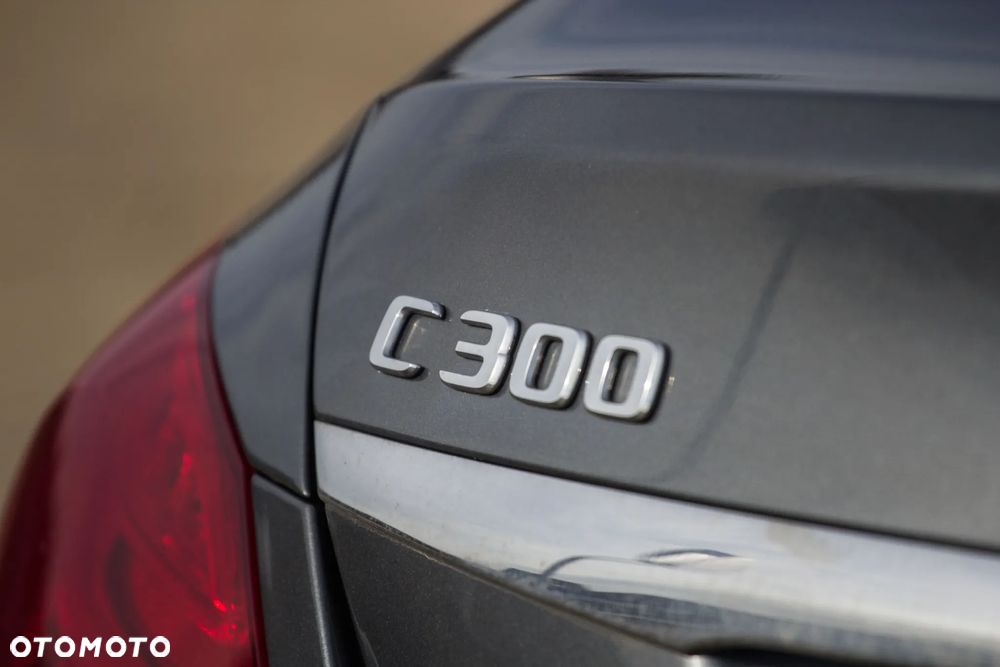 Mercedes-Benz Klasa C 300 9G-TRONIC Exclusive - 9