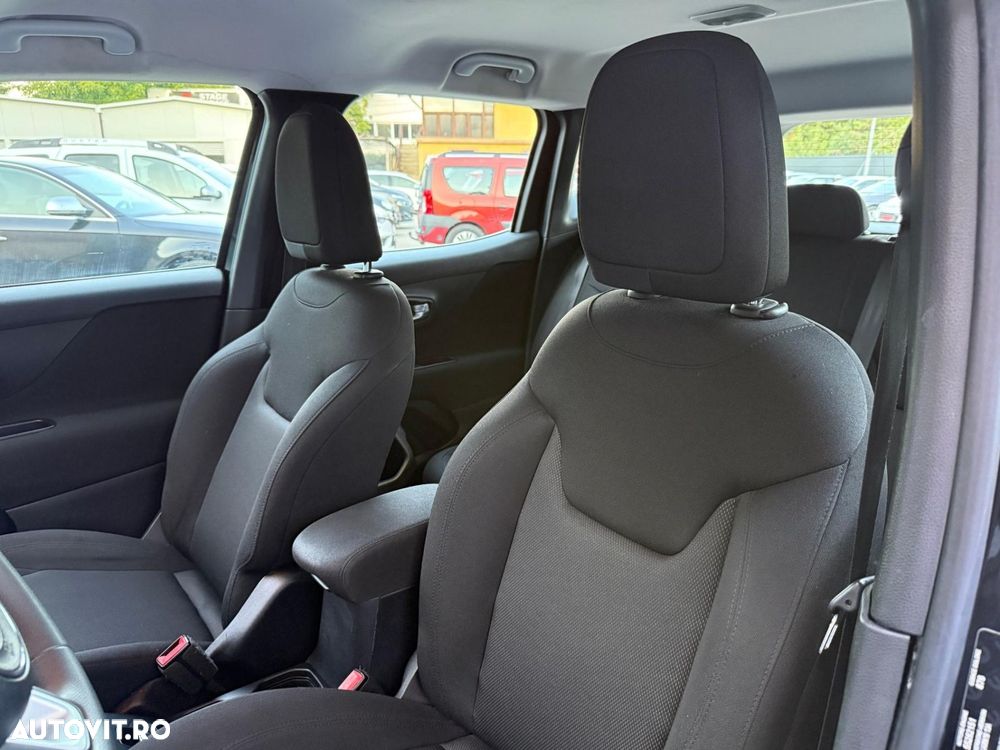 Jeep Renegade - 8