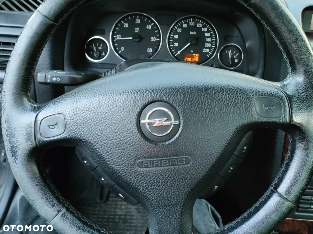 Opel Astra - 13