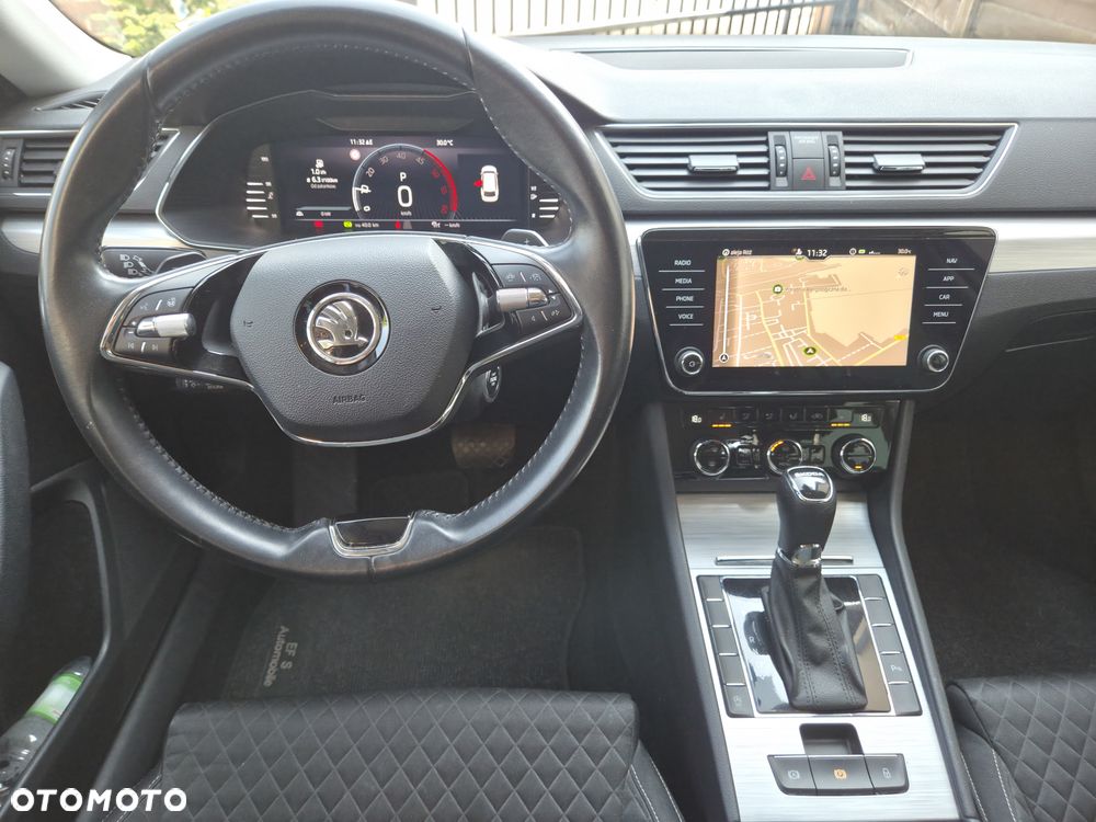 Skoda Superb 2.0 TDI SCR Ambition DSG - 8