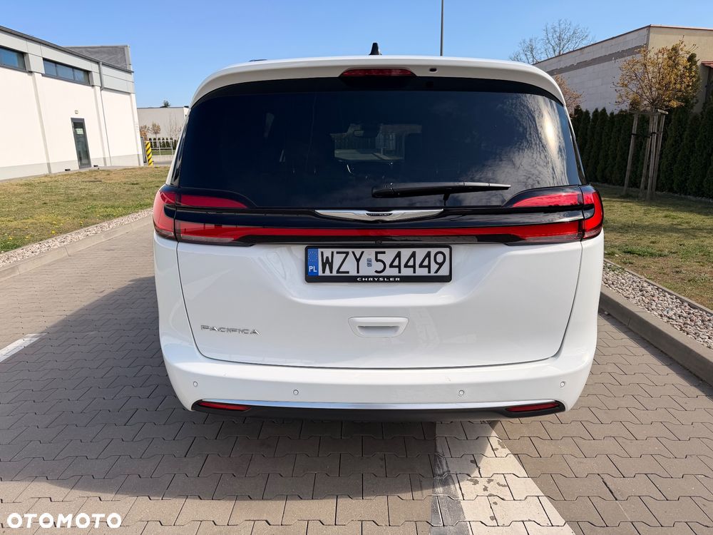 Chrysler Pacifica - 6