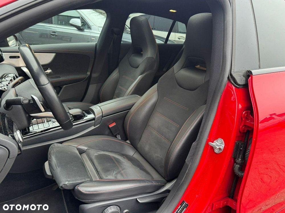 Mercedes-Benz CLA - 5