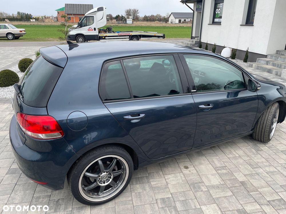 Volkswagen Golf 1.6 TDI DPF Highline - 7