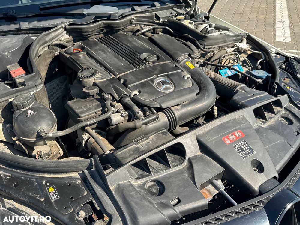 Mercedes-Benz E 250 BlueEFFICIENCY 7G-TRONIC Avantgarde - 25