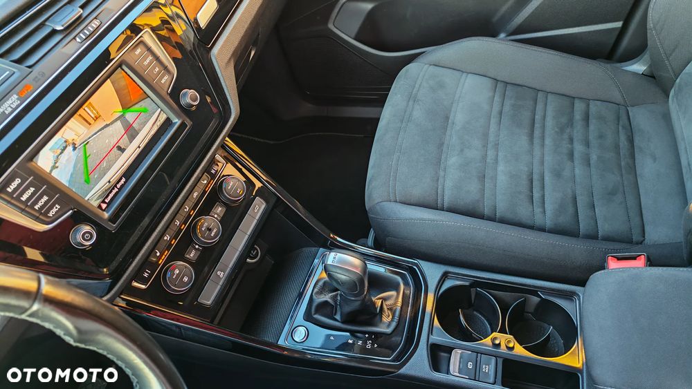 Volkswagen Touran 2.0 TDI SCR (BlueMotion Technology) DSG Highline - 6