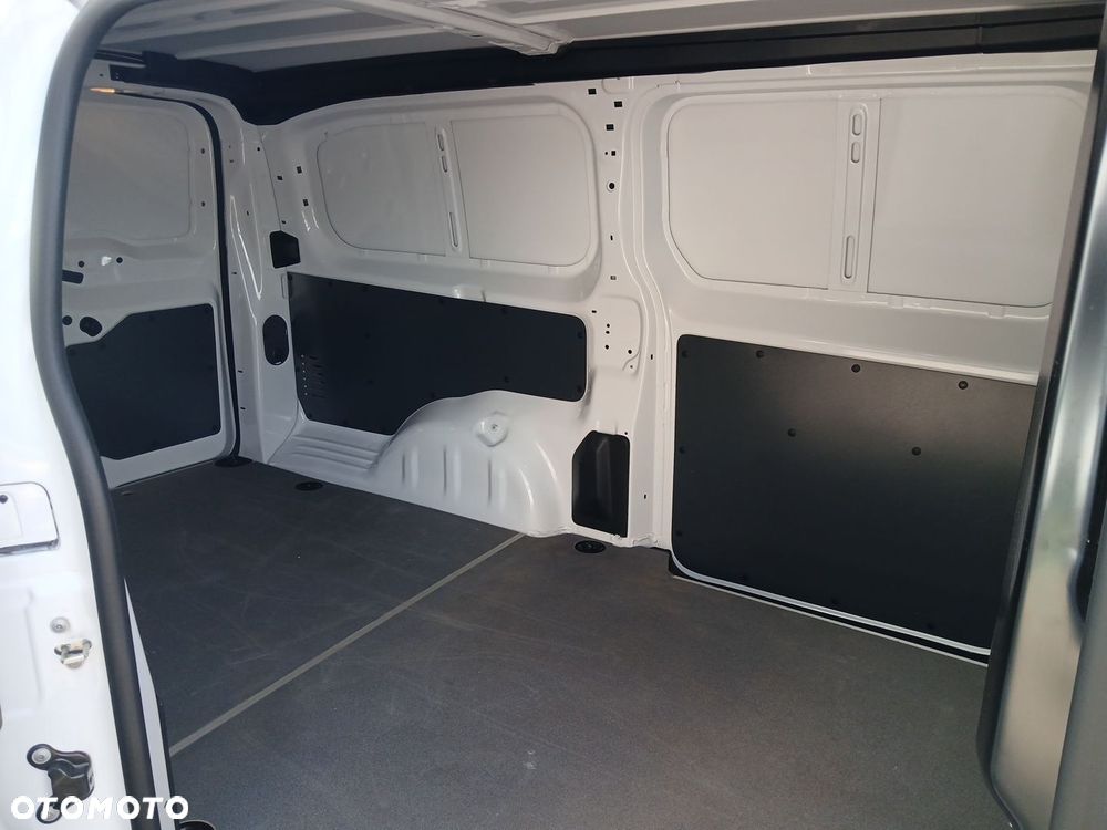 Toyota PROACE - 13
